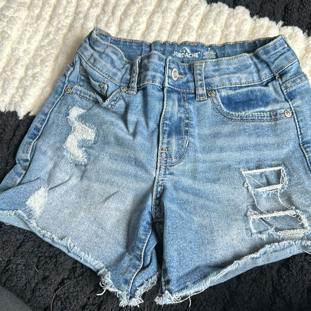 Jordache Shorts. Size 7